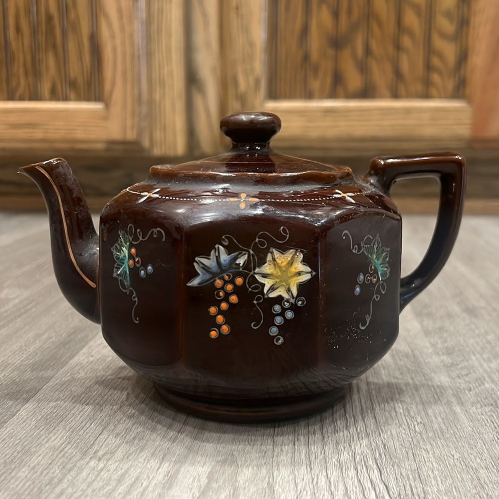 Antique Japanese teapot, GUC